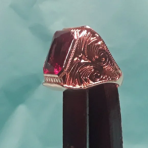 Unisex Ruby Ring..Sz 9...Fashion Jewelry - Picture 3 of 4